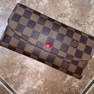 Louis Vuitton Emilie Wallet